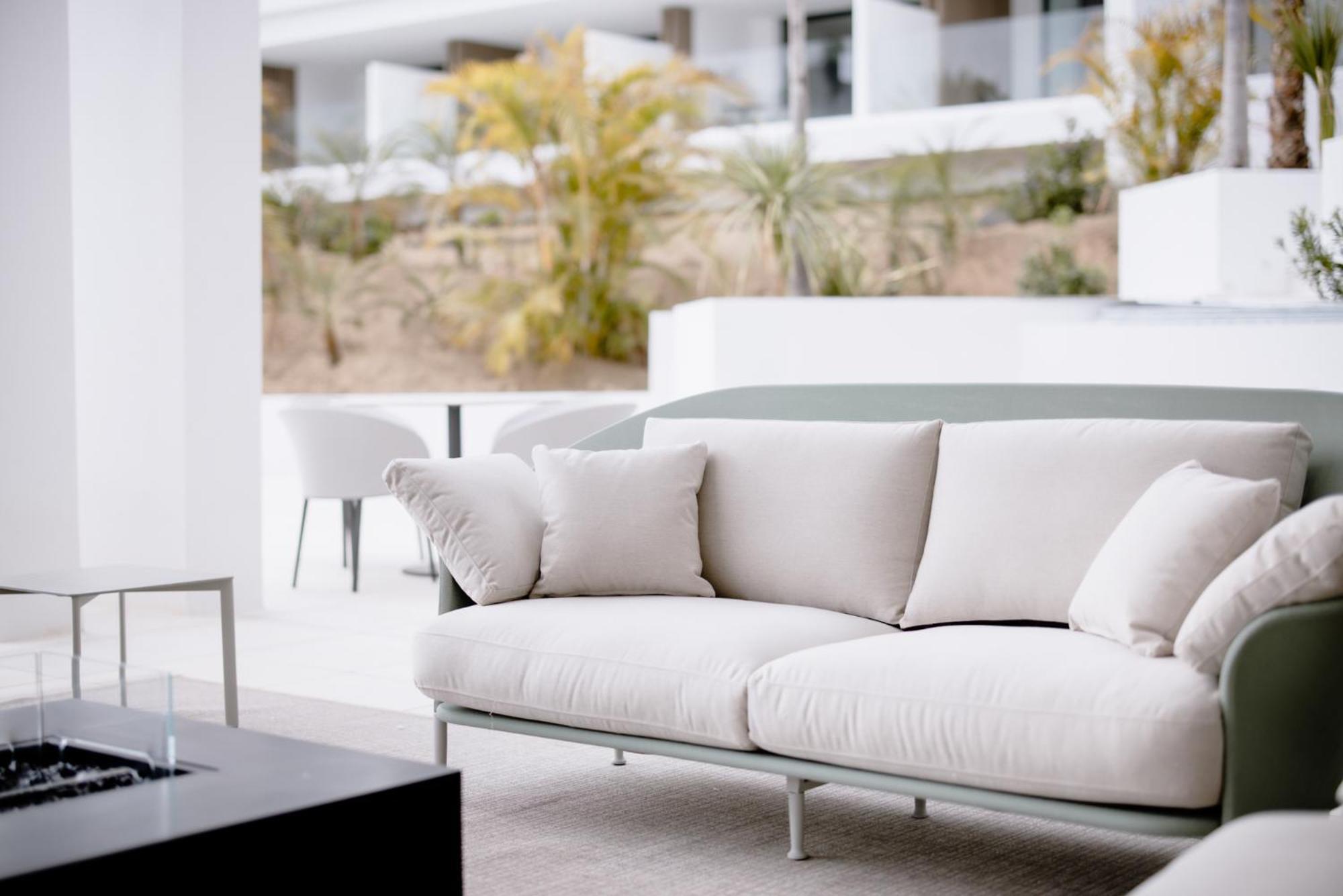 The Flag Hotel Marbella, Estepona Adult Recommended Экстерьер фото